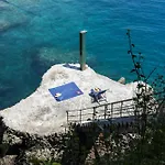 Peninsula Villa
