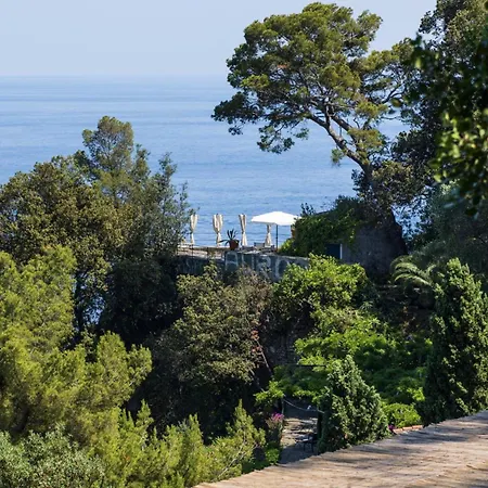 Peninsula Portofino