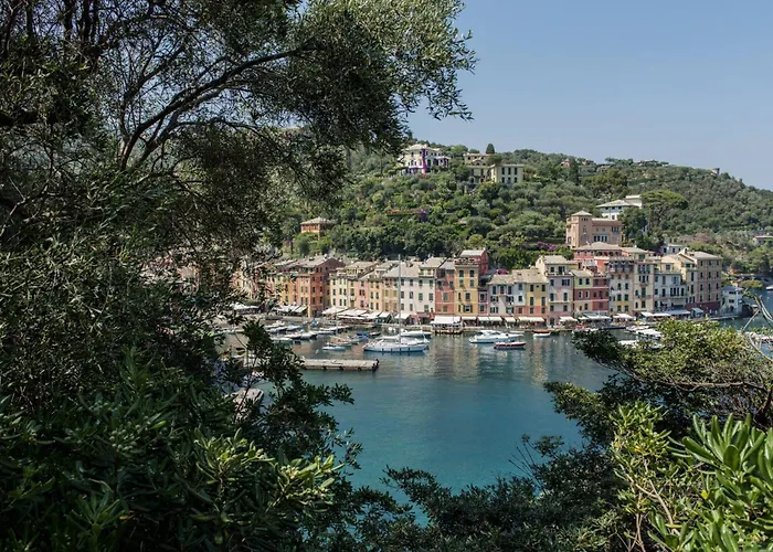 Peninsula Villa *